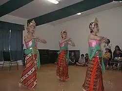 Club de Leones, intercambio de estudiantes con Tailandia