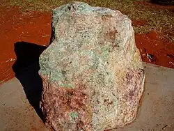 Roca con mena de cobre