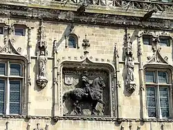 Hôtel de ville de Compiègne.[14]​