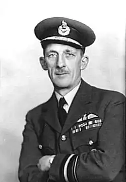 Mariscal del aire Conway Pulford, comandante de la RAF en Lejano Oriente.