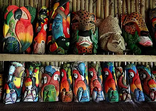 La reserva indígena Maléku es hogar de uno de los 8 grupos indígenas de Costa Rica. Los maléku conservan gran parte de su cultura, incluyendo su propio idioma.