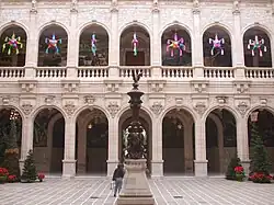 Patio del palacio.