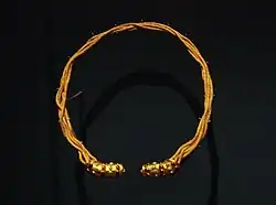 Tesoro de Dalverzin-Tepe (torque), siglo I d. C.