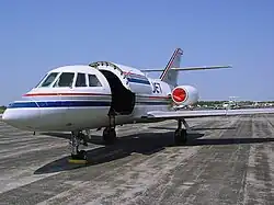 Un Dassault Falcon FA-20 con una de las libreas antiguas de USA Jet Airlines.