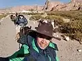 Las únicas maneras de llegar al parador de El Tolar, es un lomo de burro o caminar, luego de 9 horas grabando valles, quebradas y ríos.