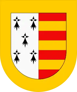 La casa de Laredo (Cantabria) según Fray Francisco Lozano, ostentó: Escudo partido: 1º, en campo de plata, cinco armiños, de sable, puestos en sotuer, y 2º, en campo de gules, tres fajas, de oro; bordura general de oro.[8]​