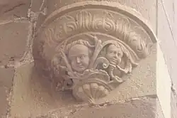 Detalle de la fachada de la iglesia