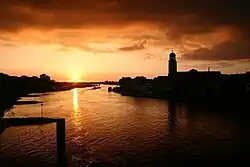 El Isala durante un atardecer en Deventer