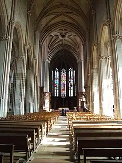 Vista interior de la iglesia