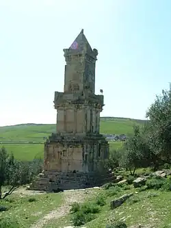 Mausoleo líbico-púnico después de su restauración