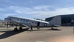 Un Douglas DC-3 de Chalair en el aeropuerto de Perpiñán-Rivesaltes (2023).