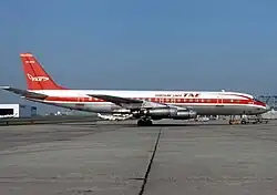 Douglas DC-8 de TAE en el Aeropuerto de París-Le Bourget (1978)