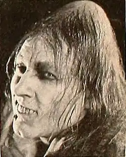 Mr. Hyde interpretado por John Barrymore en El hombre y la bestia.