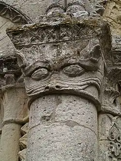 Un capitel: el "Grand'Goule"