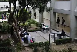 Edificio de contaduría-administración.