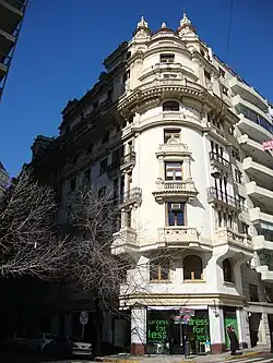 El Edificio Bencich en Suipacha y Arroyo