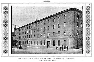 El edificio municipal del Vínculo de Pamplona (1917)