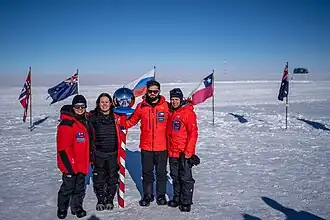 Operación Estrella Polar III concreta con éxito histórica visita del Presidente de la República, Gabriel Boric Font, y su comitiva al Polo Sur el 3 de enero de 2025.