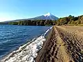 Playa Ensenada. Lago Llanquihue y volcán Osorno.