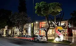 Shopping yerbabuenense "Solar del Cerro"