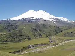 El Elbrus visto desde el norte