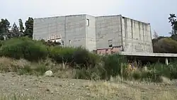 Estructura del Teatro (abajo a la derecha) y Centro de Convenciones (estructura principal)