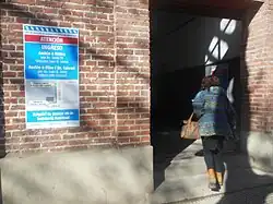 El acceso alternativo de la calle Charcas