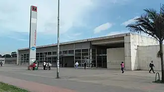 Portal Sur de TransMilenio, sobre la Autopista Sur (NQS) a la altura de la Calle 57R Sur.