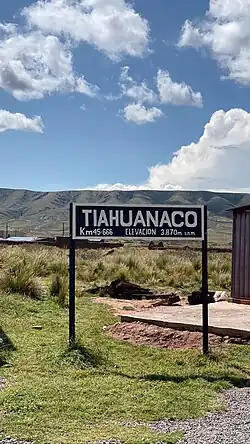 Señal a la entrada a Tiahuanaco