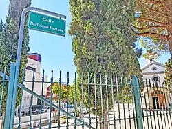 Calle Bartolomé Hurtado, junto a la ermita de Parla que él mismo reconstruyó.