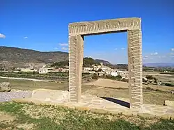 "Mirador", un monumento megalítico de Félix Zaratiegui