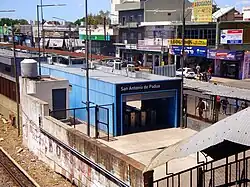 Acceso de la Av. Rivadavia