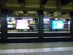 Publicidad en los andenes