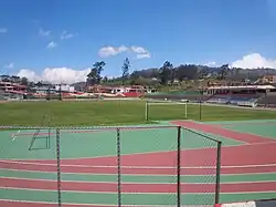 Vista desde atrás del arco