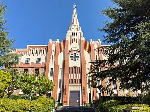 Iglesia de la Milagrosa de los PP. Paúles (1928-1930).
