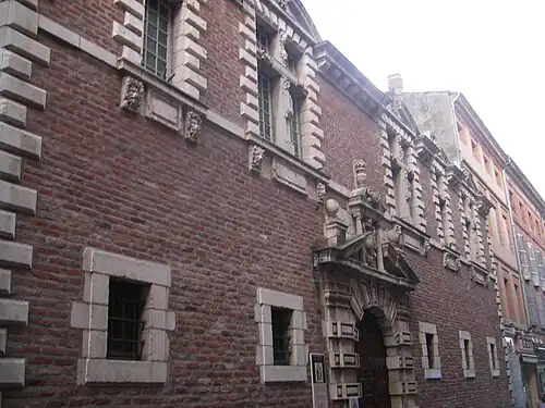 Fachada del Hôtel de Reynès.