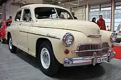 FSO Warszawa en una exhibición.