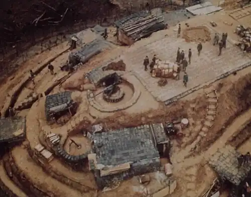 Zona de aterrizaje y alveolos de artillería en la FSB Sarge, controlando el valle del río Quang Tri (1970).