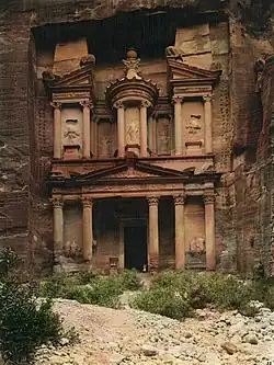 Fotografía coloreada a mano a partir de un negativo, ca. 1900-1914.
