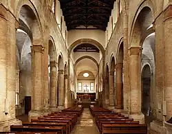 Interior de la abadía