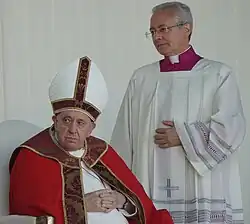 Diego Ravelli junto al papa Francisco