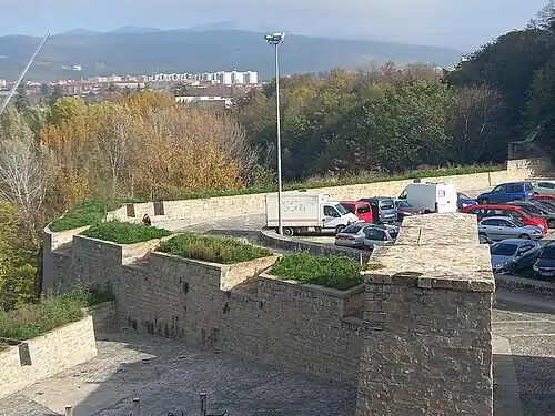 Muros del semibaluarte de Parma, sobre las Baterías Bajas