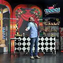 Gabriel en el programa "Lo Doy Todo" en 2020.