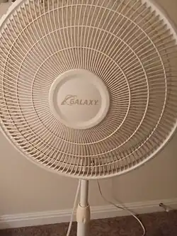 Ventilación forzada mecánica.