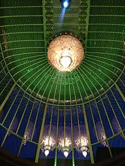 Lámpara bajo lucernario