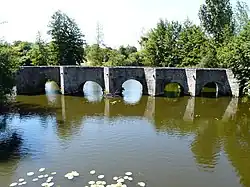 Puente romano en Gourgé