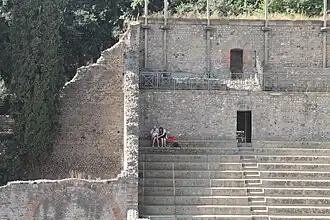 Vista de la parte superior del graderío o summa cavea.