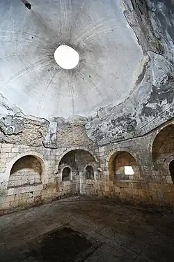 Interior de un mausoleo