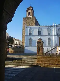 Torre del homenaje desde los soportales