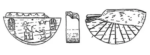 Reloj de sombra de Merenptah. Se representa la barca de Tot.